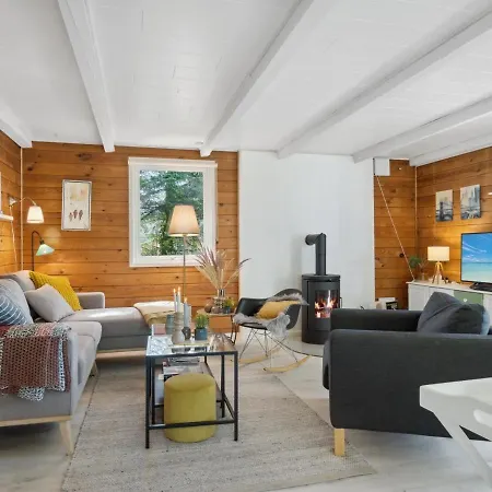 Alste - 900m From The Sea In Ne Jutland By Interhome Holiday home Hals